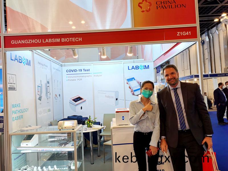 【展會(hui)迴(hui)顧】藍(lan)勃生物(wu)精綵(cai)亮相(xiang)2022 MEDLAB Middle East